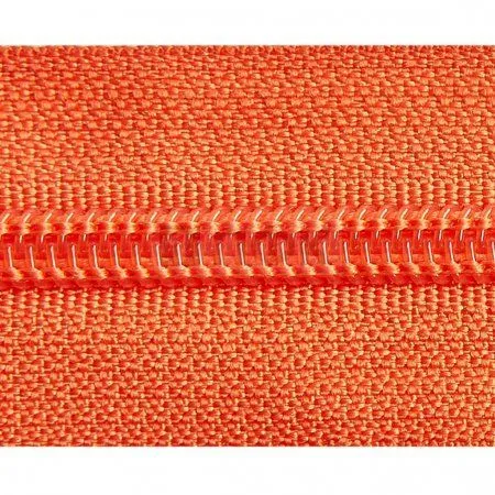 Рулонная молния спиральная (витая) тип 8 цв 157 (рул 200м/уп 2000м) Рулонная молния спиральная (витая) тип 8 цв 157 (рул 200м/уп 2000м)